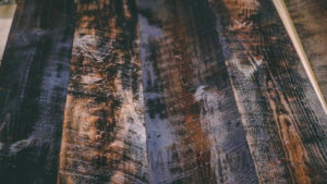 Finish wood with fire - Apply Finish_-2