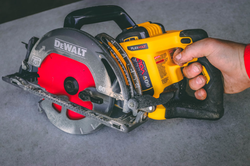 DeWalt Wormdrive Circular Saw Review 