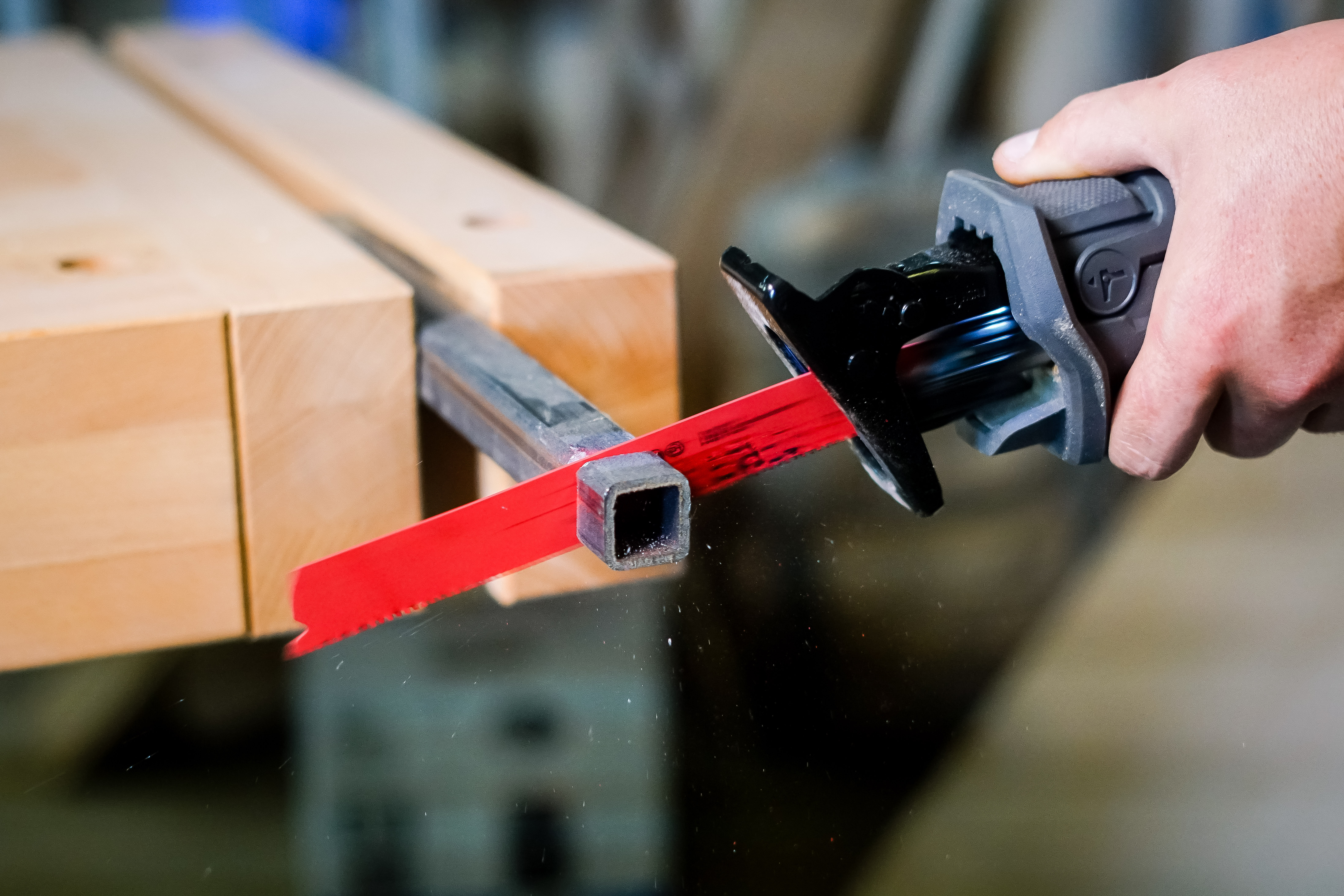 Diablo 9 in. 10 TPI Steel Demon Carbide Medium Metal Cutting-6